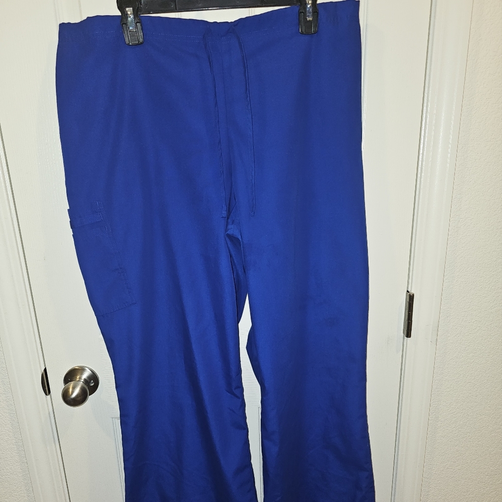 Scrubs pants